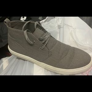 Men canvas sneakers